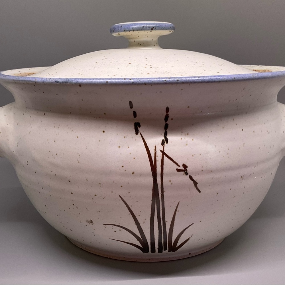 Ceramic Pot with Lid Signed by artist Hand Thrown NWOT
